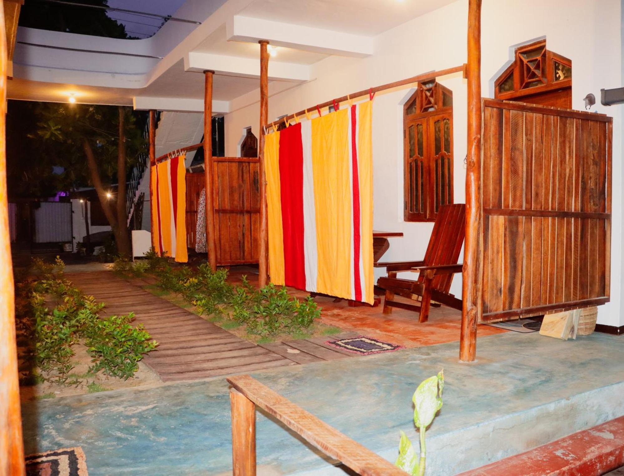 Bed and Breakfast Surfers Park Arugambay Arugam Bay Esterno foto